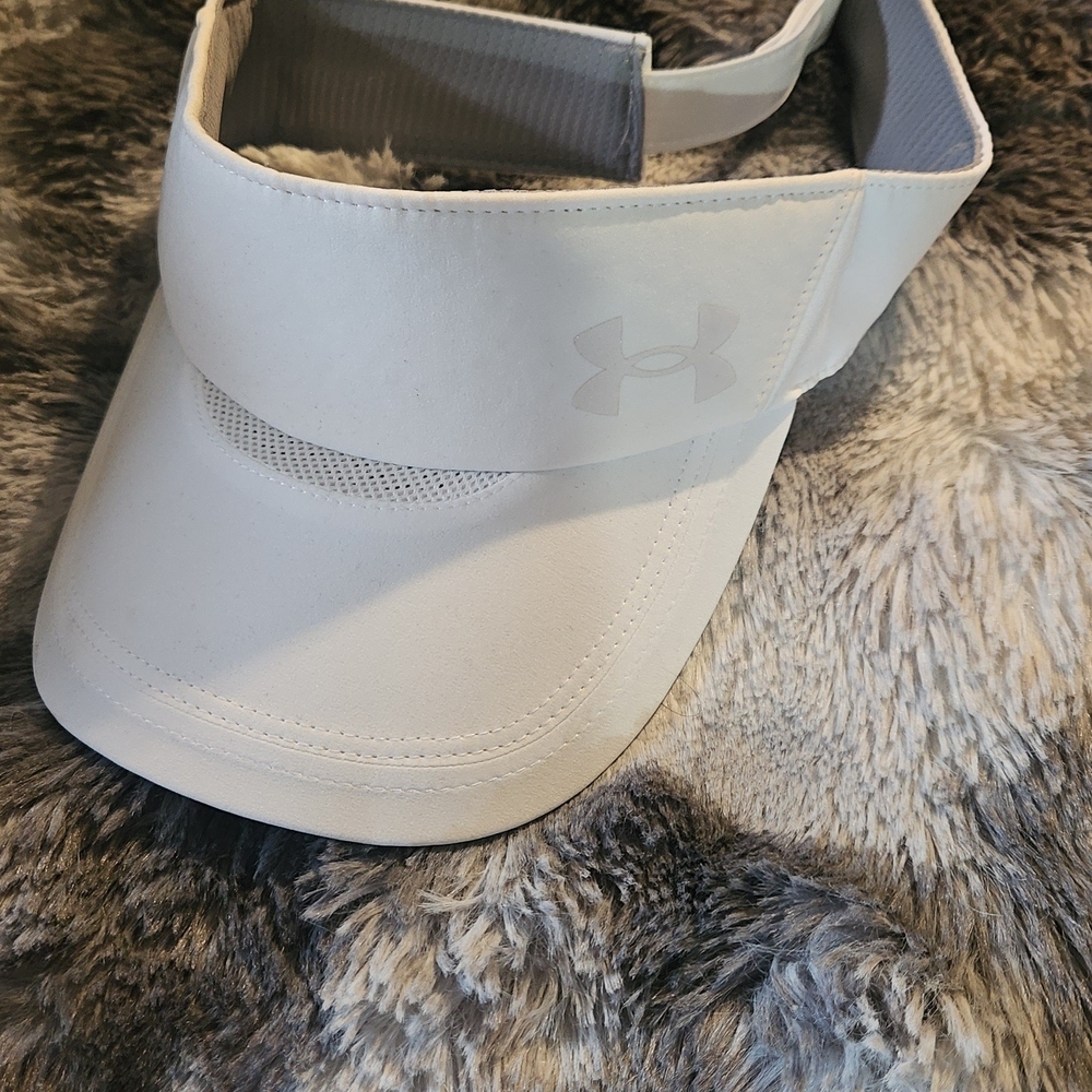 Under Armour Classic White Sports Visor